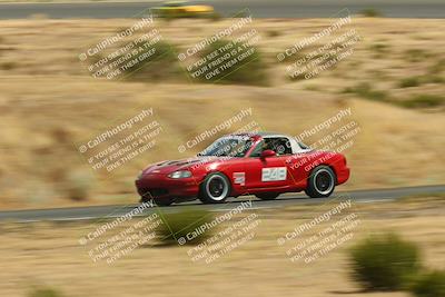 media/Jun-01-2025-CalClub SCCA (Sun) [[eae223c5dd]]/Group 1/Track Event 6/